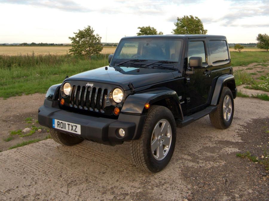  Jeep Wrangler 70th Anniversary Edition 2011 года  (UK) (фото 7 из 13)